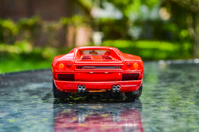 Illustration for article titled Car Week: The '90s - Diablo Rosso Edition
